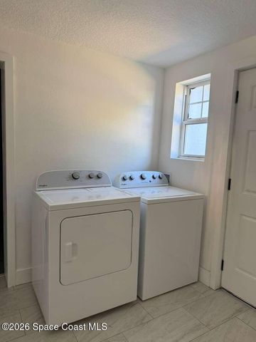 581 Calle Grande Street, Ormond Beach, FL 32174