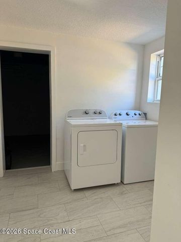 581 Calle Grande Street, Ormond Beach, FL 32174