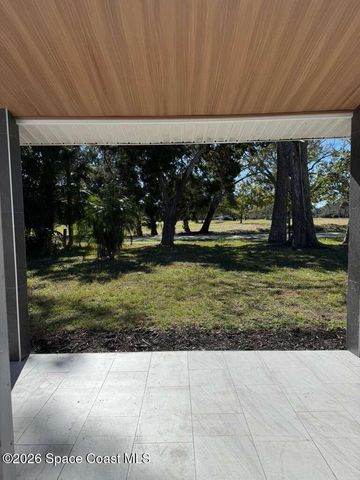 581 Calle Grande Street, Ormond Beach, FL 32174