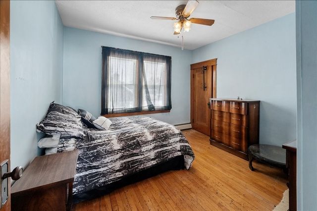 61 School St, Auburn, MA 01501