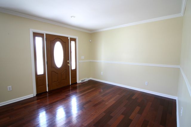 1319 Kingfisher Circle, Hanahan, SC 29410