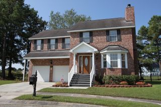 1319 Kingfisher Circle, Hanahan, SC 29410