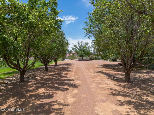 1520 Paisano Road, Las Cruces, NM 88005