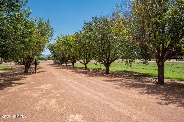 1520 Paisano Road, Las Cruces, NM 88005