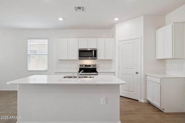 25300 N 184TH Lane, Wittmann, AZ 85361