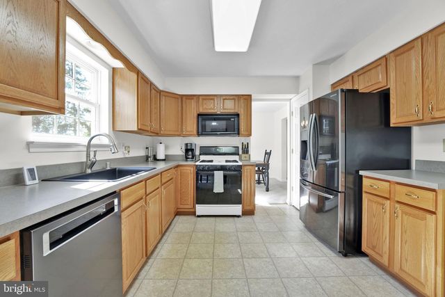 4233 TUMBRELL DR, Hampstead, MD 21074