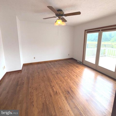 1503 SENSENY, Berryville, VA 22611