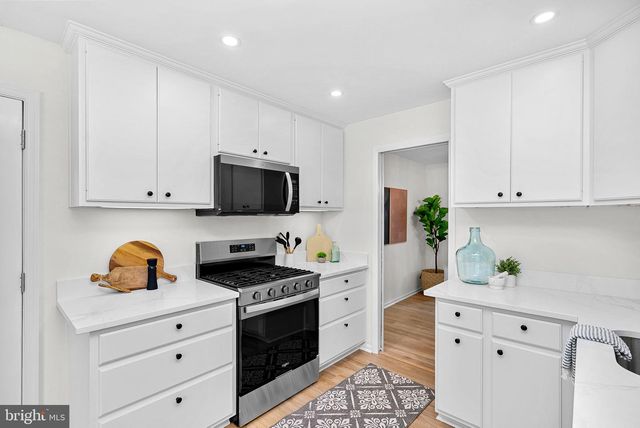 10217 SHILOH ST, Fairfax, VA 22030