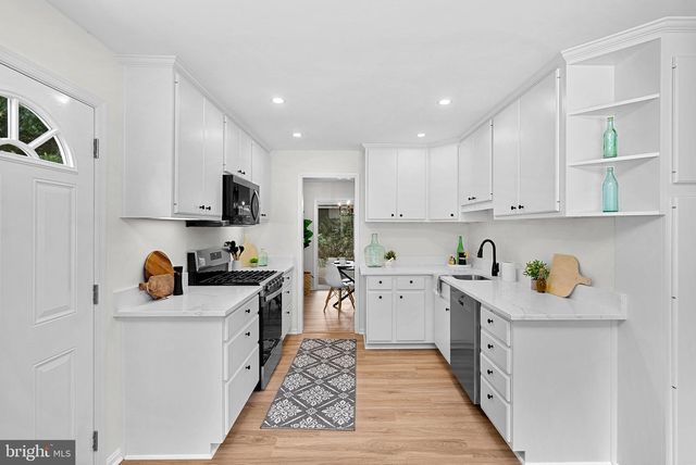 10217 SHILOH ST, Fairfax, VA 22030