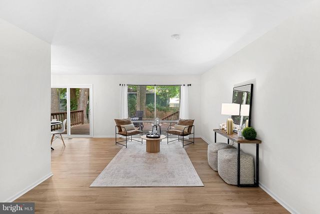 10217 SHILOH ST, Fairfax, VA 22030