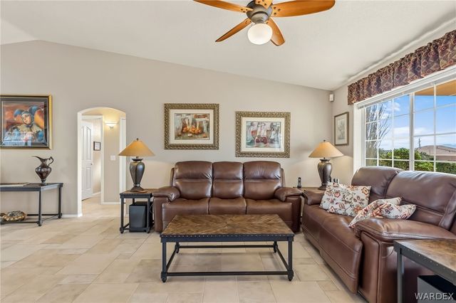 3259 S Ridge Avenue, Bullhead City, AZ 86429