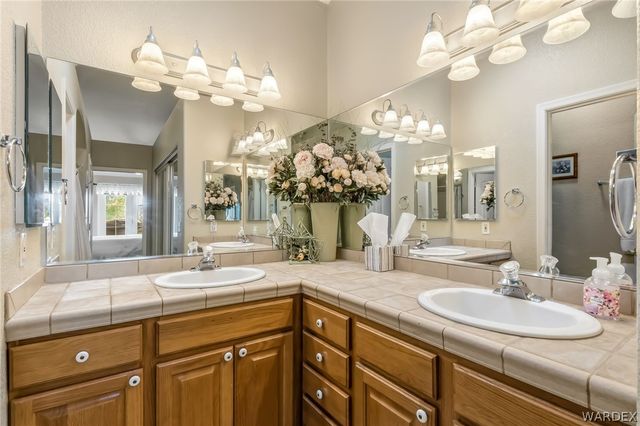 3259 S Ridge Avenue, Bullhead City, AZ 86429