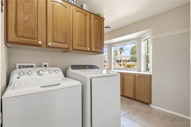 3259 S Ridge Avenue, Bullhead City, AZ 86429