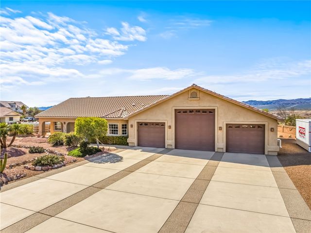 3259 S Ridge Avenue, Bullhead City, AZ 86429