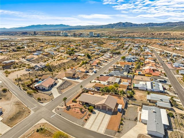 3259 S Ridge Avenue, Bullhead City, AZ 86429