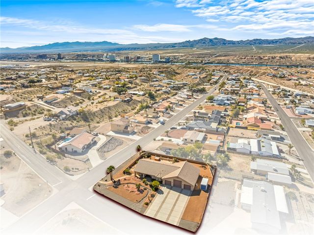 3259 S Ridge Avenue, Bullhead City, AZ 86429