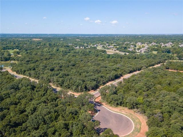 5700 Moulin Drive, Edmond, OK 73034