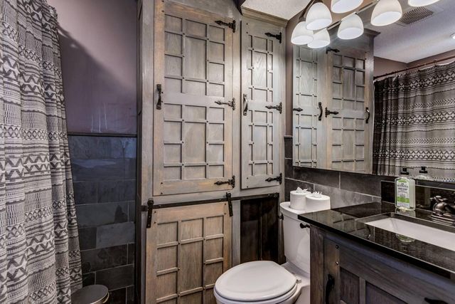 3653 Roosevelt Street NE, Saint Anthony, MN 55418