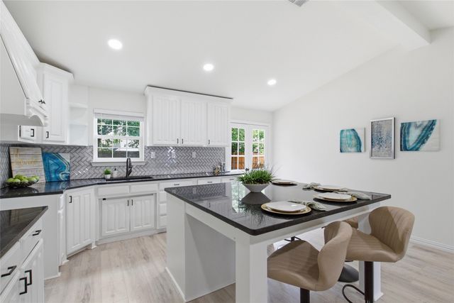 5644 Santa Fe Trail, Haltom City, TX 76148