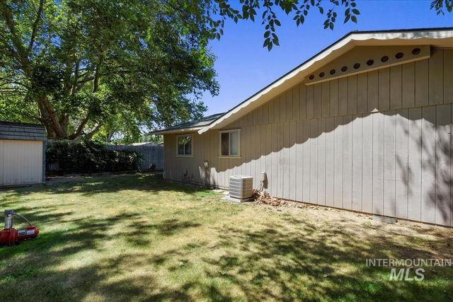 2220 Big Sky St, Caldwell, ID 83605