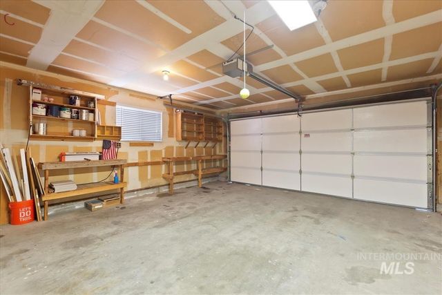 2220 Big Sky St, Caldwell, ID 83605
