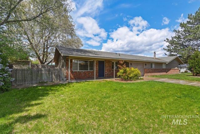 2220 Big Sky St, Caldwell, ID 83605