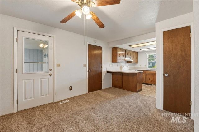 2220 Big Sky St, Caldwell, ID 83605