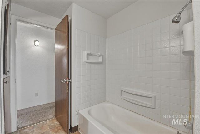 2220 Big Sky St, Caldwell, ID 83605