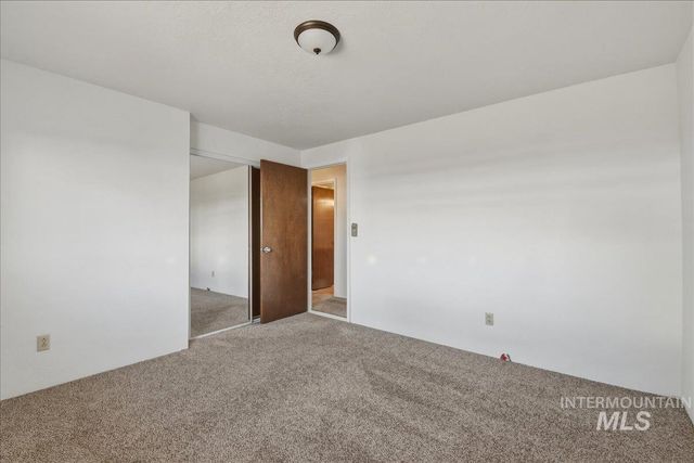 2220 Big Sky St, Caldwell, ID 83605