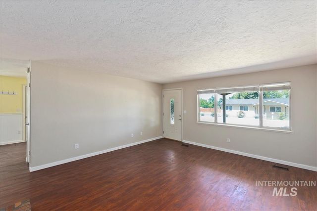 2220 Big Sky St, Caldwell, ID 83605