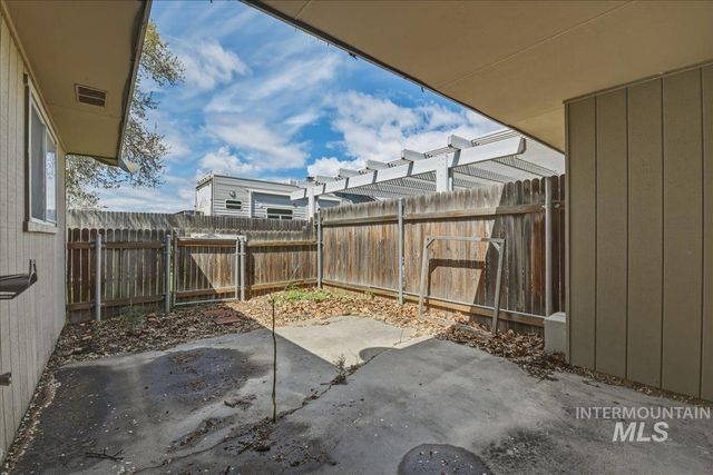 2220 Big Sky St, Caldwell, ID 83605