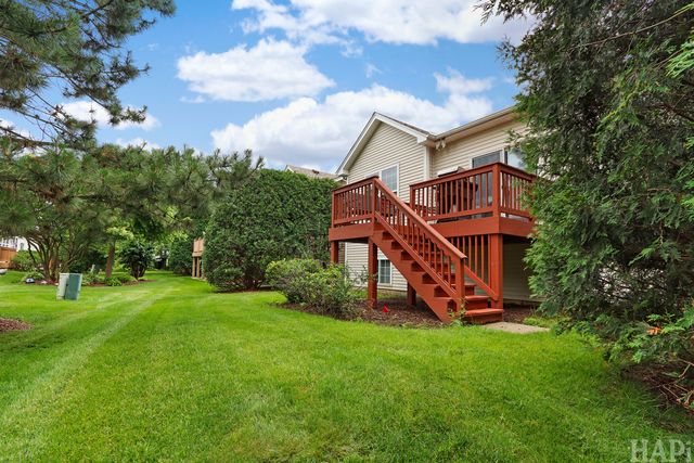 5952 Leeds Road, Hoffman Estates, IL 60192