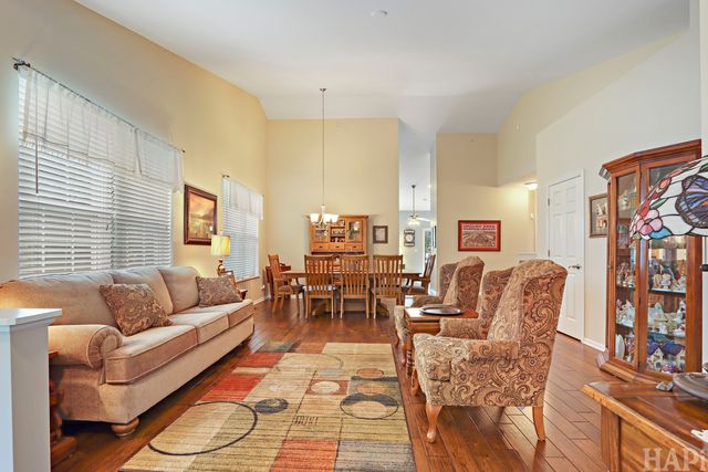 5952 Leeds Road, Hoffman Estates, IL 60192