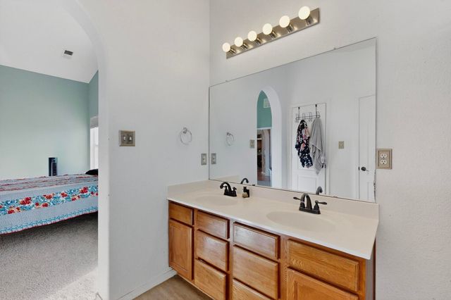 536 Playful Meadows Drive NE, Rio Rancho, NM 87144