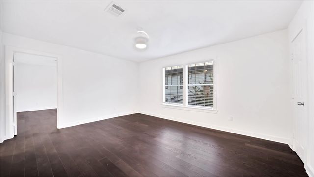 218 W 15th Street 15, Houston, TX 77008