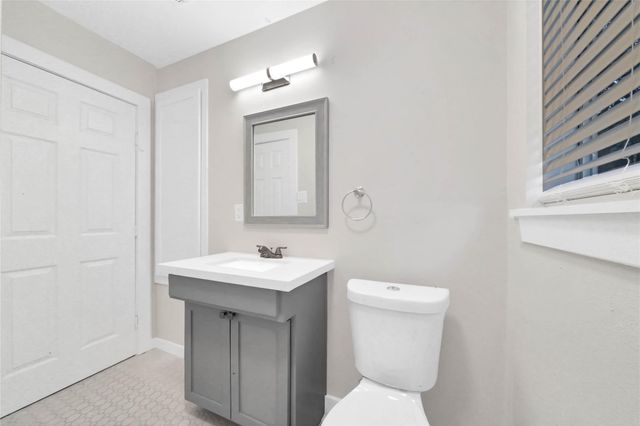 218 W 15th Street 15, Houston, TX 77008