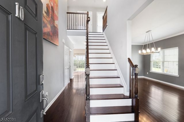 10 Willocks Cir, Franklin Twp., NJ 08873