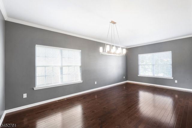 10 Willocks Cir, Franklin Twp., NJ 08873