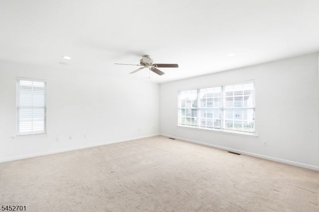 10 Willocks Cir, Franklin Twp., NJ 08873
