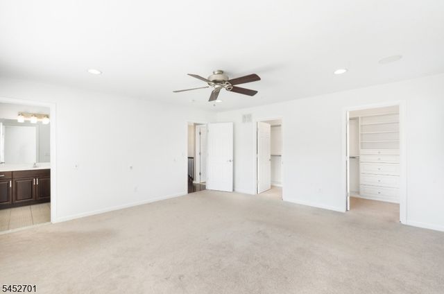 10 Willocks Cir, Franklin Twp., NJ 08873