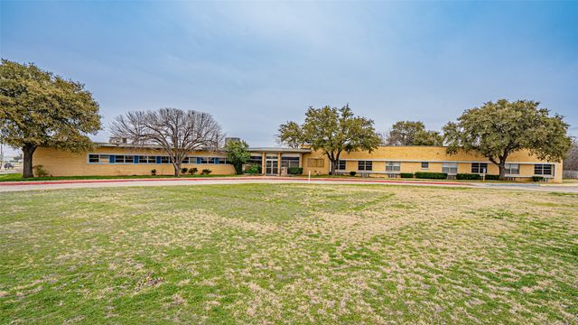 701 S Cherry Lane, White Settlement, TX 76108