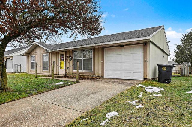 1514 Viking Drive, South Bend, IN 46628