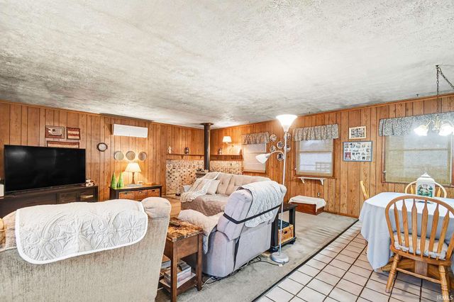 1514 Viking Drive, South Bend, IN 46628