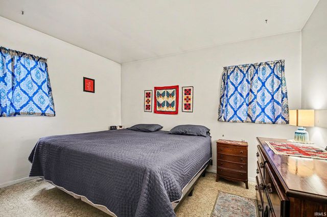 1514 Viking Drive, South Bend, IN 46628