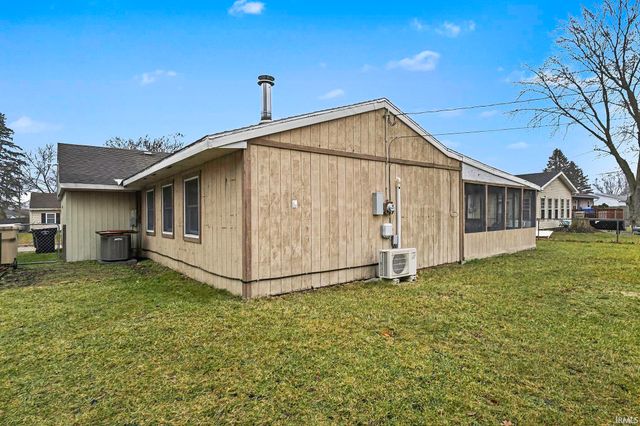 1514 Viking Drive, South Bend, IN 46628