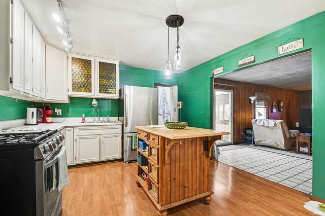 1514 Viking Drive, South Bend, IN 46628