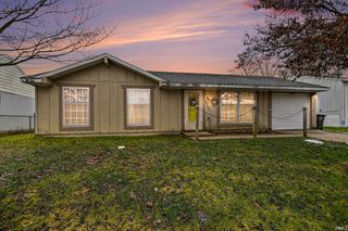 1514 Viking Drive, South Bend, IN 46628