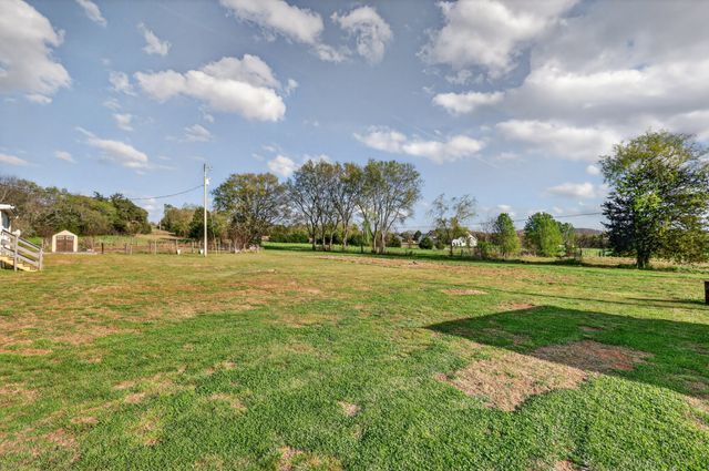 2790 Joe Reeves Rd, Lewisburg, TN 37091