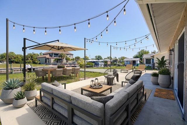 18310 VAN NUYS CIRCLE, Port Charlotte, FL 33948