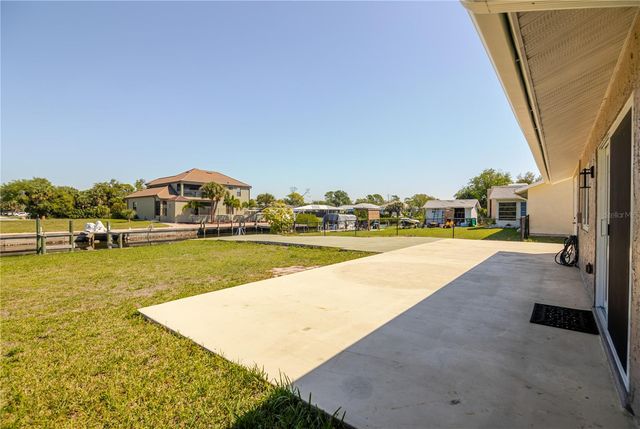 18310 VAN NUYS CIRCLE, Port Charlotte, FL 33948